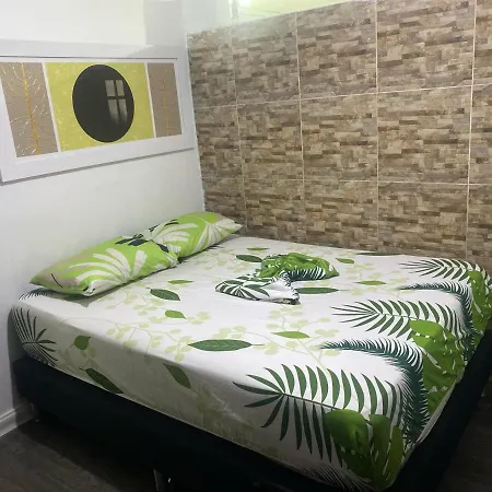 1E Amplio Y Comodo Apartamento Con Aire Acondicionado 100M2 En Laureles Estadio